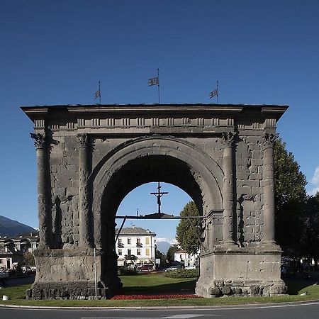 Ferienwohnung Maison Bibian Aosta Exterior foto